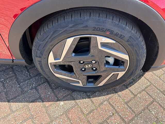 Hyundai BAYON 1.0 TGDi Ultimate 5dr DCT Dragon Red