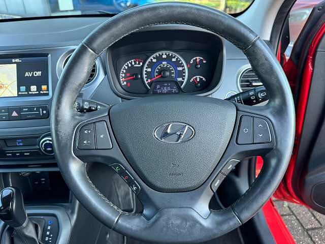 Hyundai I10 1.2 Premium SE 5dr Auto Red