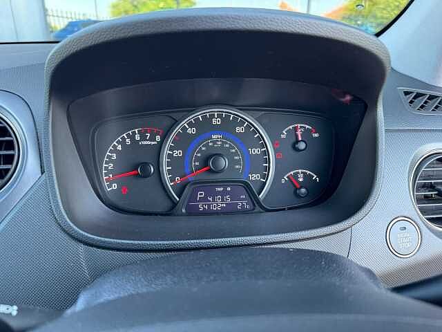 Hyundai I10 1.2 Premium SE 5dr Auto Red