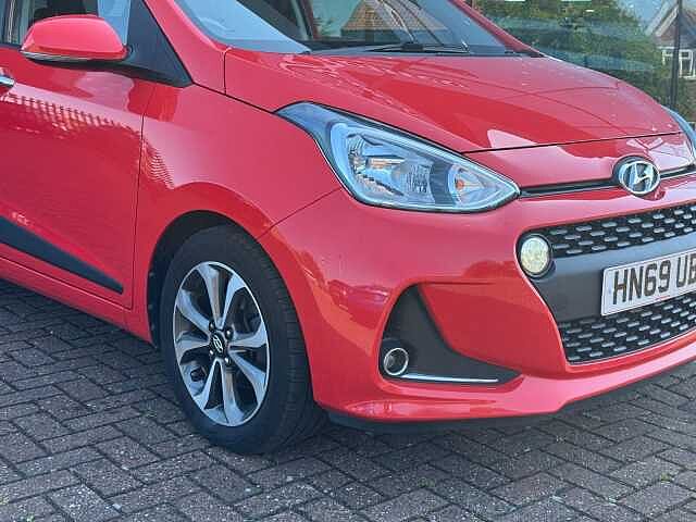 Hyundai I10 1.2 Premium SE 5dr Auto Red
