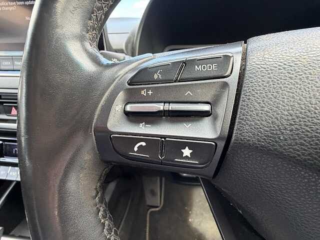 Hyundai KONA 1.6 GDi Hybrid Premium 5dr DCT Black