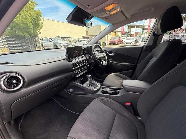 Hyundai KONA 1.6 GDi Hybrid Premium 5dr DCT Black