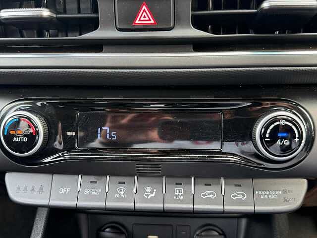 Hyundai KONA 1.6 GDi Hybrid Premium 5dr DCT Black