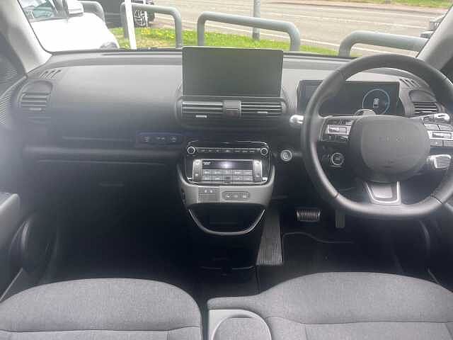 Hyundai INSTER Long Range 49kWh 02 Auto 5dr Black