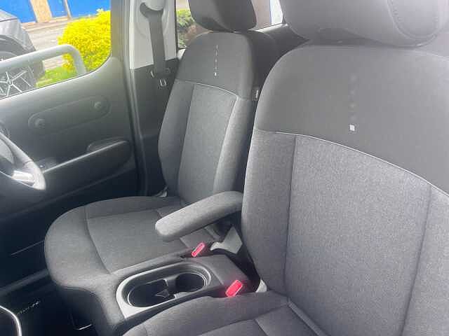 Hyundai INSTER Long Range 49kWh 02 Auto 5dr Black