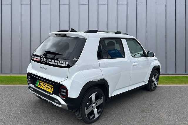 Hyundai INSTER Long Range 49kWh 02 Auto 5dr White
