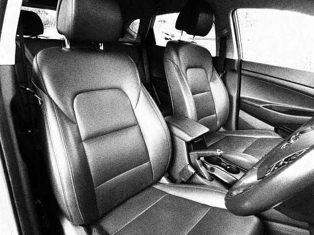 Hyundai Tucson 1.7 CRDi Blue Drive Sport Edition 5dr 2WD