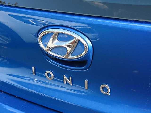 Hyundai Ioniq 1.6 GDi Hybrid Premium SE 5dr DCT
