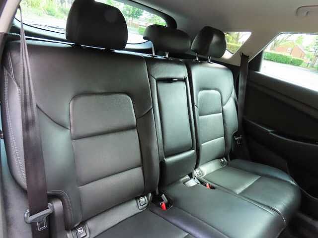 Hyundai Tucson 1.7 CRDi Blue Drive Sport Edition 5dr 2WD