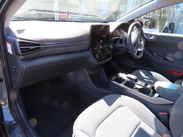 Hyundai Ioniq 100kW Premium 38kWh 5dr Auto