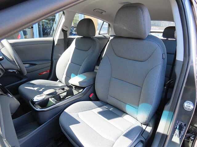 Hyundai Ioniq 100kW Premium 38kWh 5dr Auto