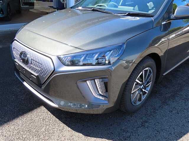 Hyundai Ioniq 100kW Premium 38kWh 5dr Auto