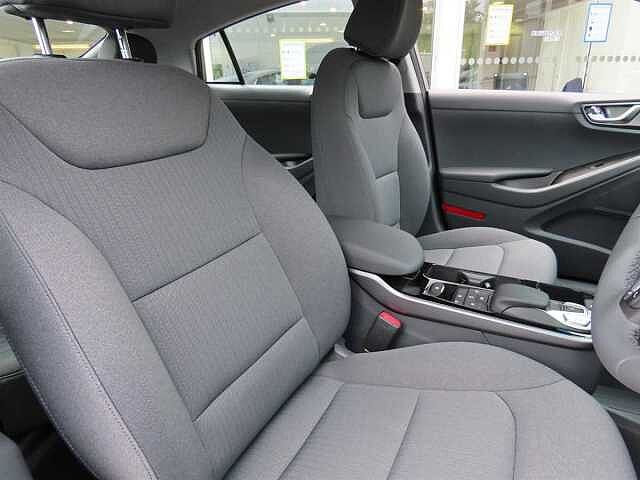 Hyundai Ioniq 100kW Premium 38kWh 5dr Auto