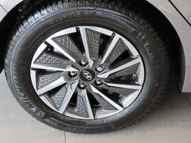 Hyundai Ioniq 100kW Premium 38kWh 5dr Auto