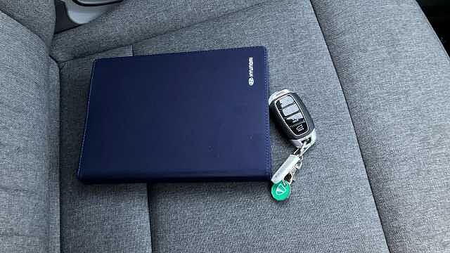 Hyundai INSTER 85kW Cross 49kWh 5dr Auto Electric Hatchback