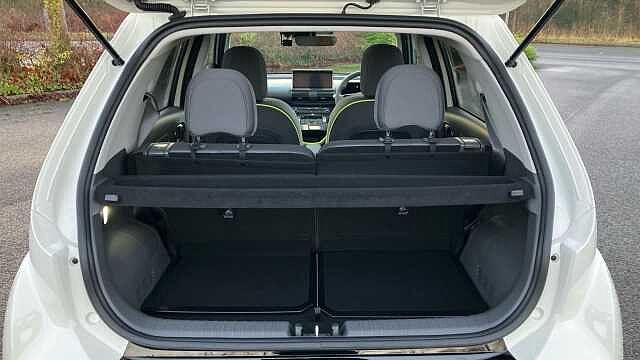 Hyundai INSTER 85kW Cross 49kWh 5dr Auto Electric Hatchback