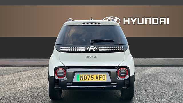 Hyundai INSTER 85kW Cross 49kWh 5dr Auto Electric Hatchback