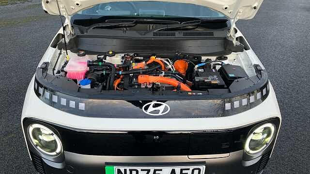 Hyundai INSTER 85kW Cross 49kWh 5dr Auto Electric Hatchback