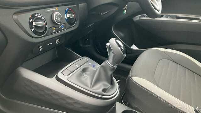 Hyundai I10 1.0 [63] Advance 5dr Auto [Nav] Petrol Hatchback White