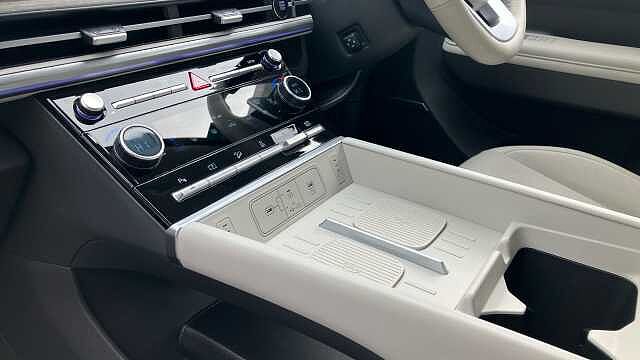 Hyundai SANTA FE 1.6 TGDi Plug-in Hybrid Ultimate 5dr 4WD Auto Estate
