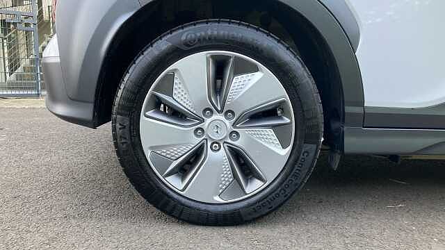 Hyundai KONA 150kW Premium 64kWh 5dr Auto Electric Hatchback White
