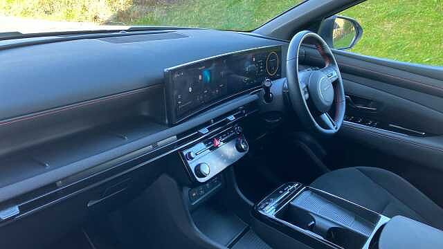 Hyundai TUCSON 1.6T Hybrid N Line 5dr Auto Hybrid Estate White