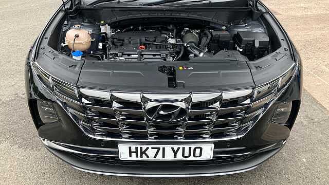 Hyundai TUCSON 1.6 TGDi 48V MHD Ultimate 5dr 2WD DCT Petrol Estate Black