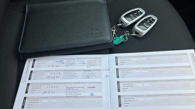 Hyundai TUCSON 1.6 TGDi Hybrid 230 Premium 5dr 2WD Auto Hybrid Estate White