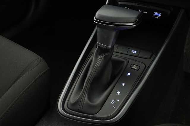 Hyundai I20 1.0T GDi Advance 5dr DCT Black