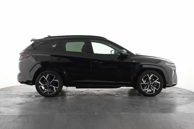 Hyundai TUCSON 1.6T Plug-in Hybrid N Line 5dr 4WD Auto Black