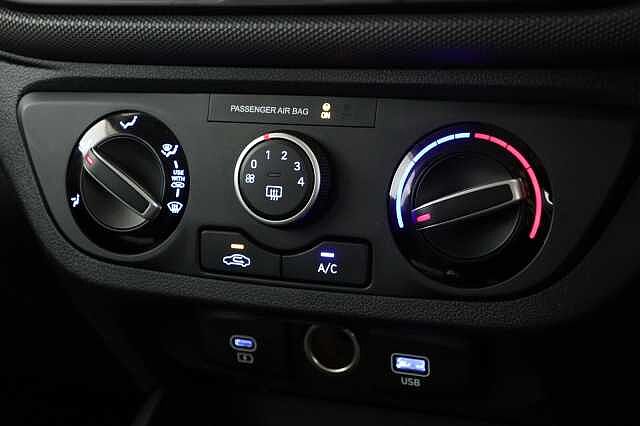 Hyundai I10 1.0 [63] Advance 5dr [Nav] Pearl - Dragon red