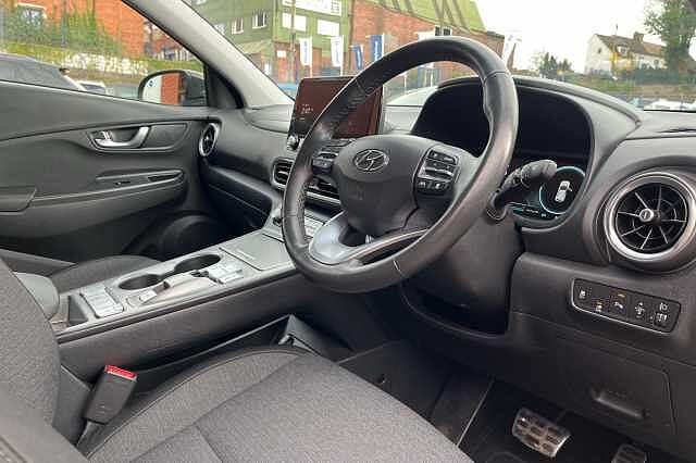 Hyundai KONA Premium 64kWh 5dr Auto Black