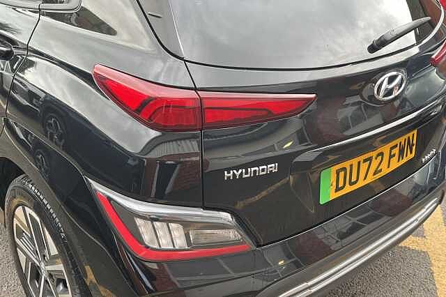 Hyundai KONA Premium 64kWh 5dr Auto Black