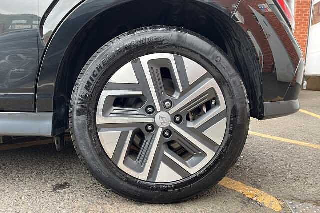 Hyundai KONA Premium 64kWh 5dr Auto Black