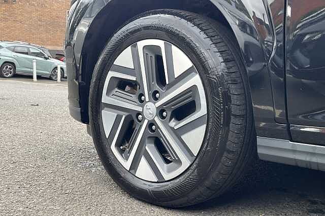 Hyundai KONA Premium 64kWh 5dr Auto Black