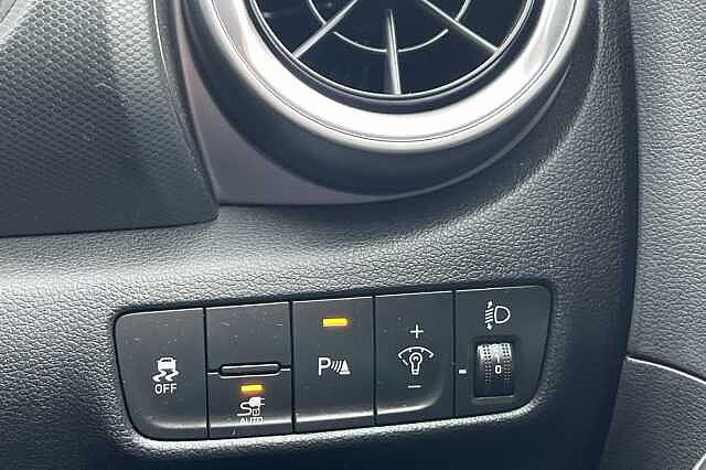 Hyundai KONA Premium 64kWh 5dr Auto Black