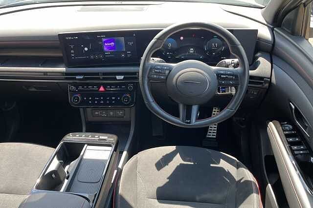 Hyundai TUCSON 1.6T Plug-in Hybrid N Line 5dr Auto White