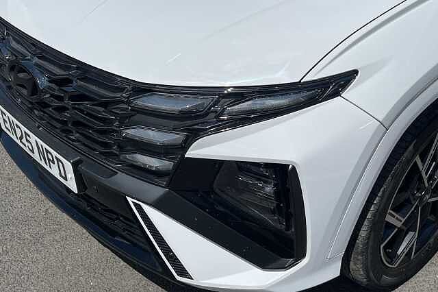 Hyundai TUCSON 1.6T Plug-in Hybrid N Line 5dr Auto White