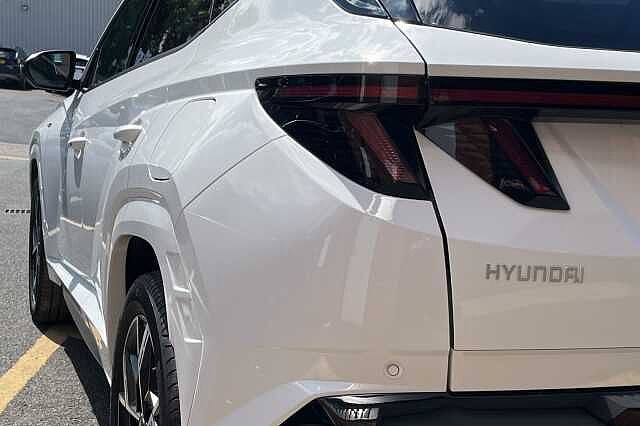Hyundai TUCSON 1.6T Plug-in Hybrid N Line 5dr Auto White