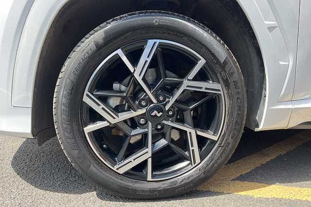 Hyundai TUCSON 1.6T Plug-in Hybrid N Line 5dr Auto White
