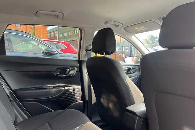 Hyundai I20 1.0 T-GDi 48Volt MHEV Premium 5dr DCT White