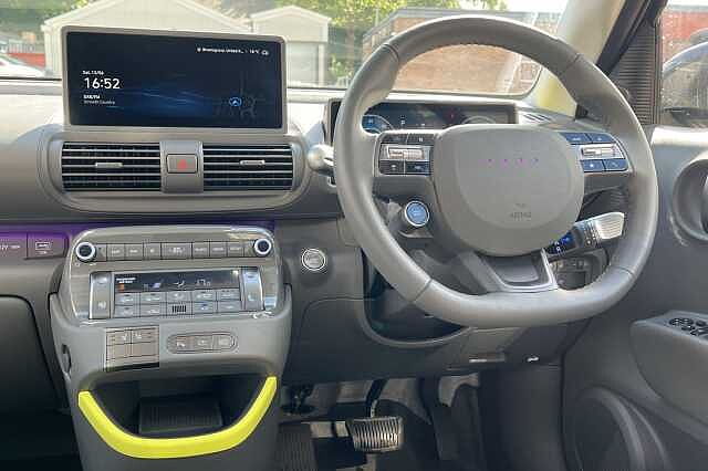 Hyundai Inster Cross 49kWh 5dr Auto