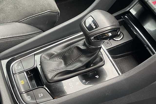 SKODA Karoq 1.5 TSI SE L 5dr DSG