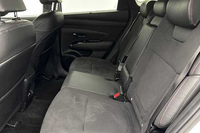 Hyundai TUCSON 1.6T Plug-in Hybrid N-Line 5dr Auto White