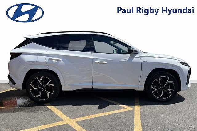 Hyundai TUCSON 1.6T Plug-in Hybrid N Line 5dr Auto White