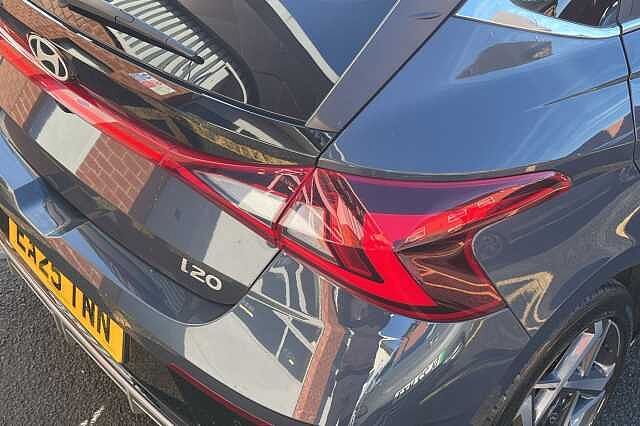 Hyundai i20 1.0 T-GDi Premium 5dr DCT