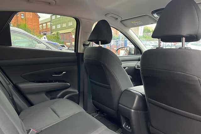 Hyundai TUCSON 1.6T Plug-in Hybrid Advance 5dr Auto Grey
