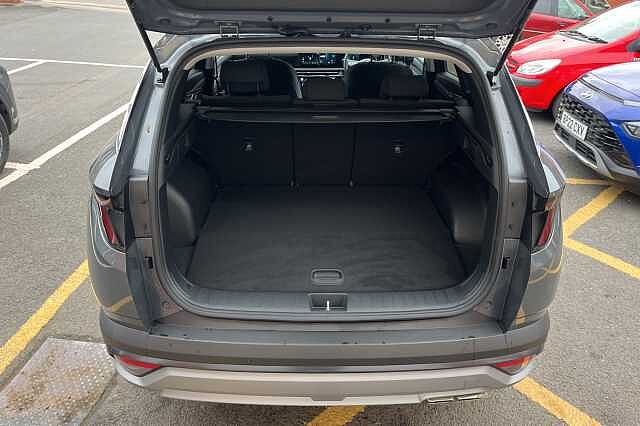Hyundai TUCSON 1.6T Plug-in Hybrid Advance 5dr Auto Grey