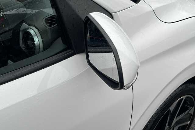 Hyundai i10 1.0 Premium 5dr [Nav]