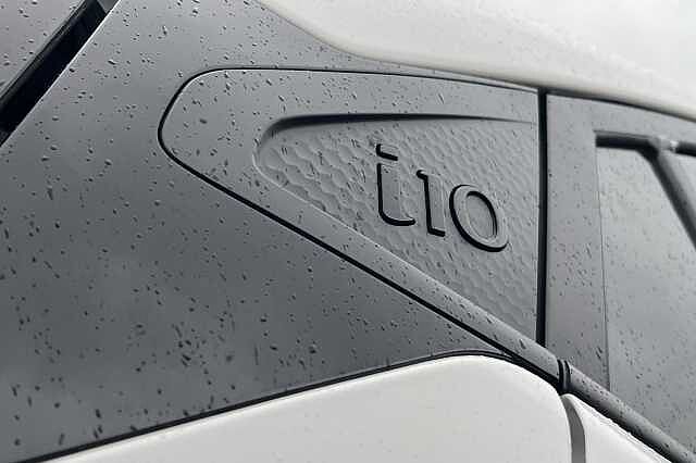 Hyundai i10 1.0 Premium 5dr [Nav]